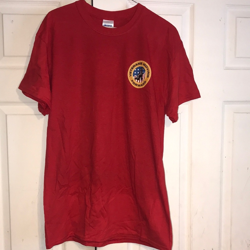 NWOT Unisex Veterans Tee